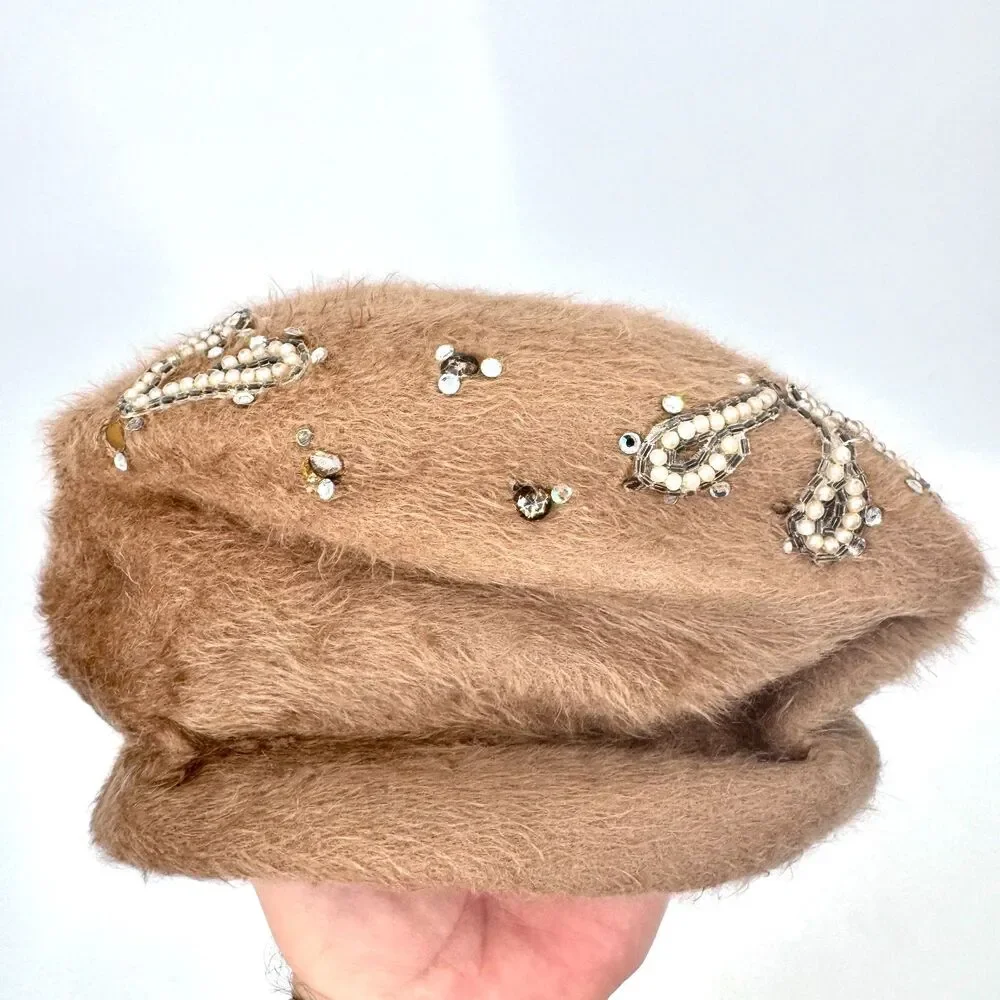 VEEDA LOUISA Tan Beige Vintage Bejeweled Beret Hat